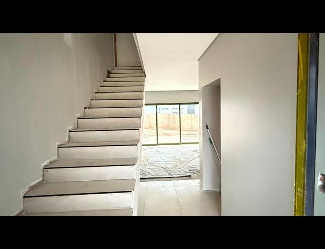 4 BEDROOM HOUSE FOR SALE IN FOUNTAINBROOK ESTATE